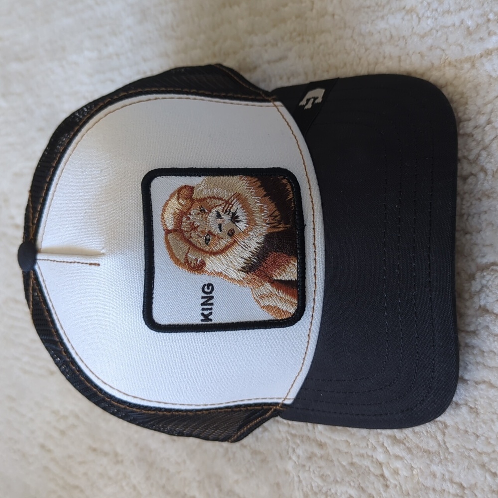 Goorin Bros King Lion Animal Farm Snapback Trucker Hat